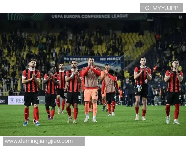 登克尔克与拉纳卡的激烈对决谁能在赛场上笑到最后